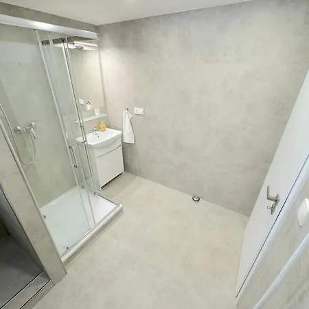 Krasny - 2 V Srdci Centra Апартаменты