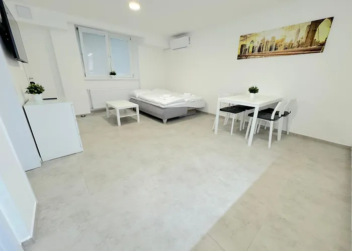 Krasny - 2 V Srdci Centra Apartman Pozsony